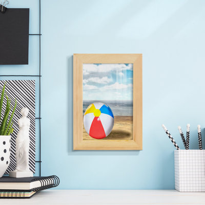 Hagert Beach Ball II, reproduction d'art encadrée