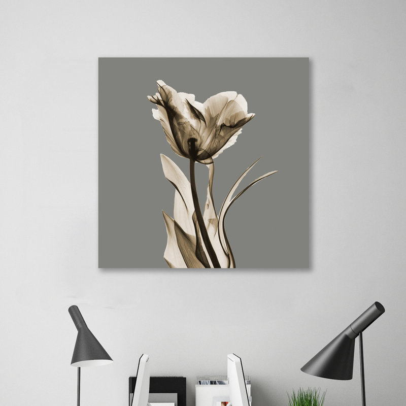 «Grey Luster Tulip», impression sur toile tendue, H 12 po x l 12 po