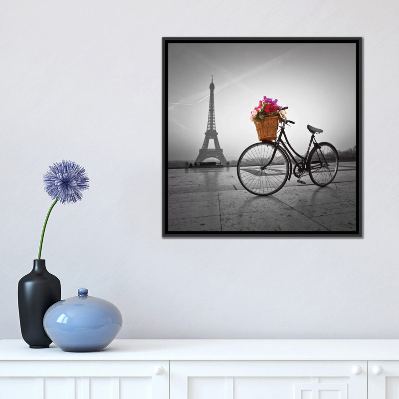 « paris vii », impression sur toile, H 18 po x l 18 po x P 1,5 po, Toile avec cadre noir, Pas de tapis
