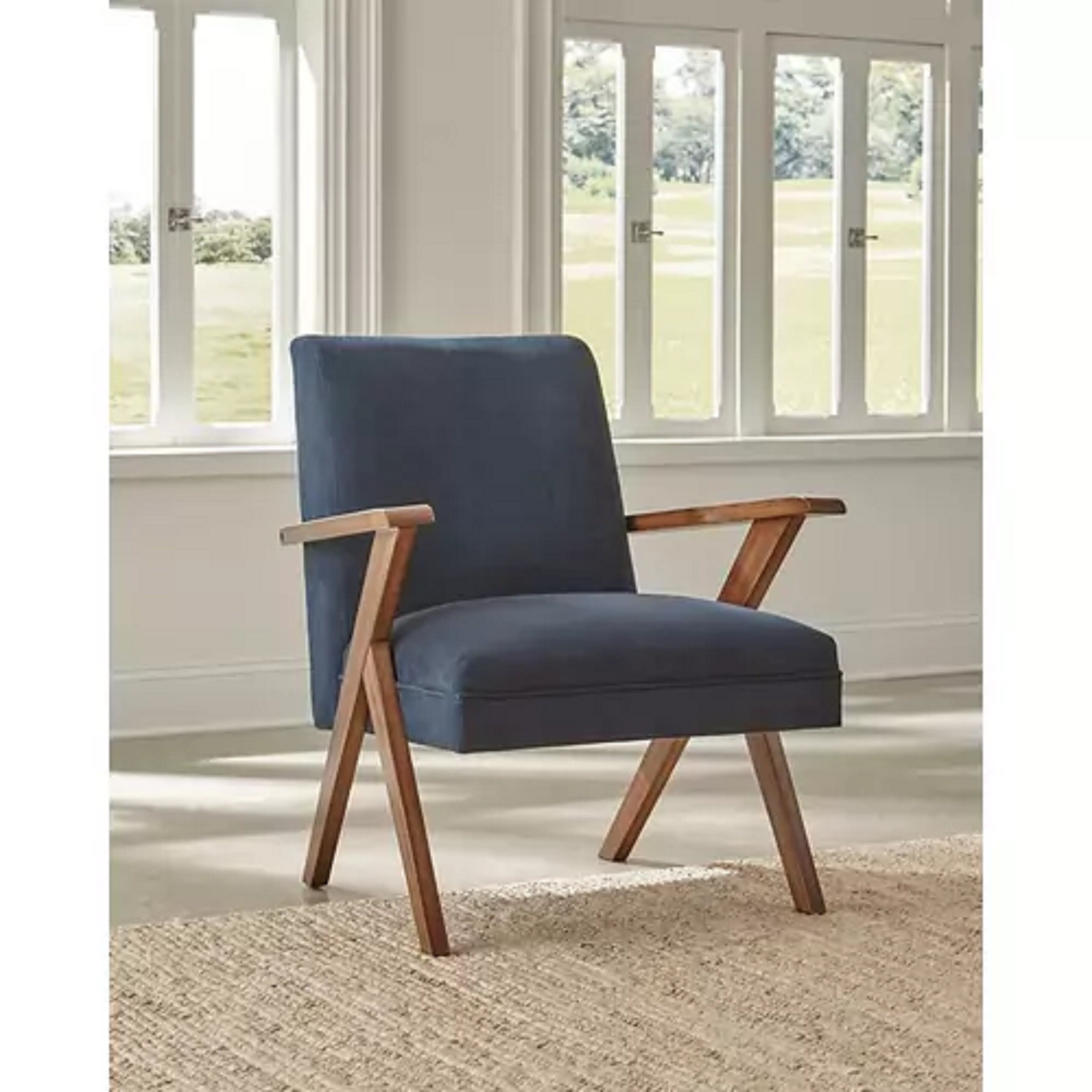 Ronaldo armchair outlet mistana