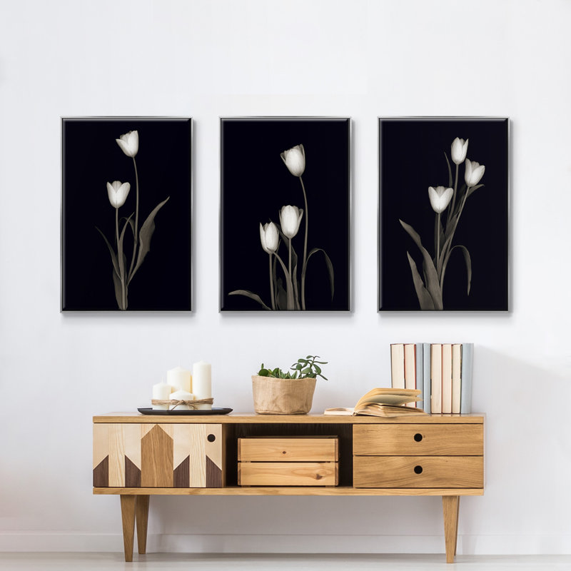 Tulipe Pose I, H 40 po x l 90 po x P 2 po, Argent
