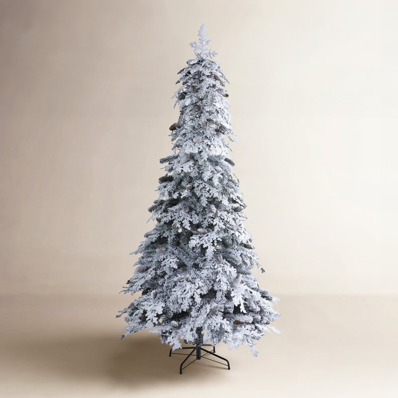Arbre de Noël artificiel enneigé avec lumières DEL, H 8 pi