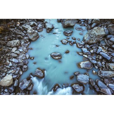 «Flowing River Rapids» par Philip Thurston