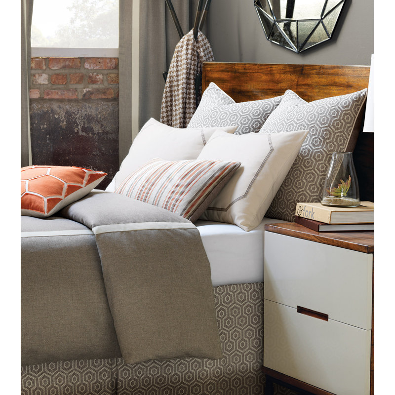 Gavin Square Pillow Cover & Insert