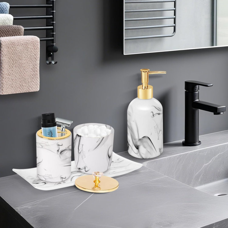 Bathroom accessory set