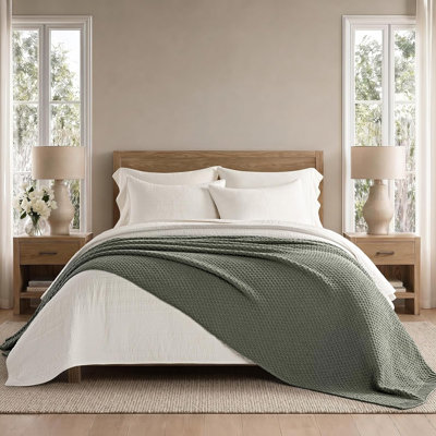 Chunky Chenille Weighted Throw Blanket
