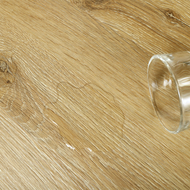 Lames de plancher en vinyle emboîtables imitation chêne brun, 21 pi² (14 pièces), 36 po (91,4 cm).