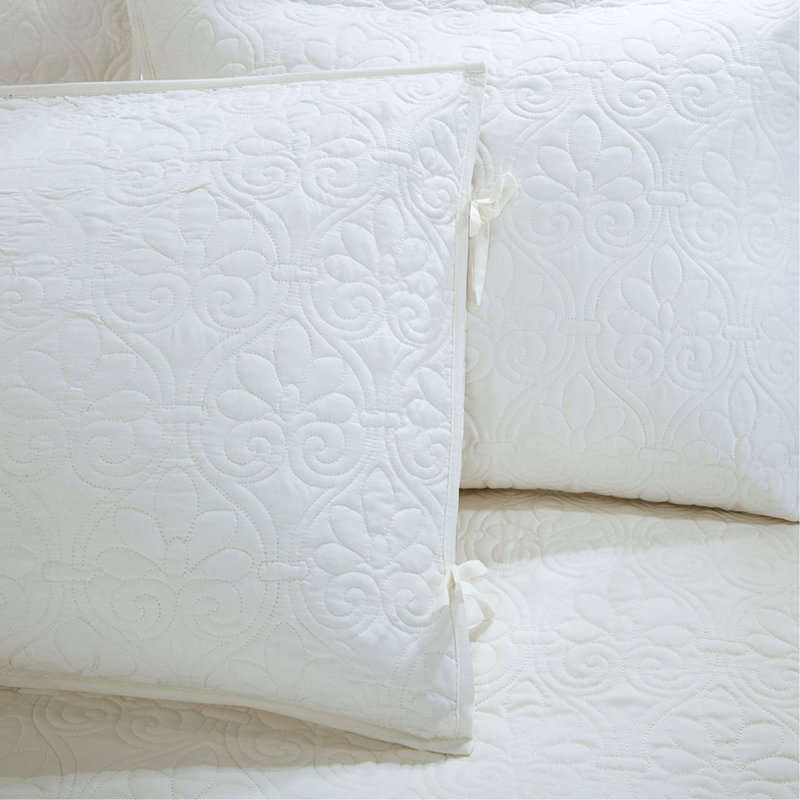 6 Piece Reversible Daybed Cover Set Daybed, White, Daybed Coverlet + 5 Additional Pieces