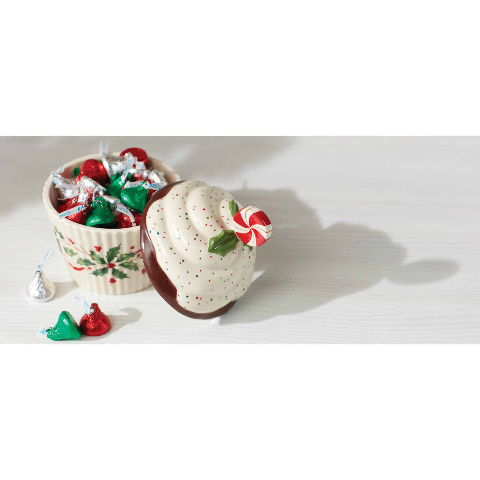 Holiday Cupcake Porcelain Nut Bowl