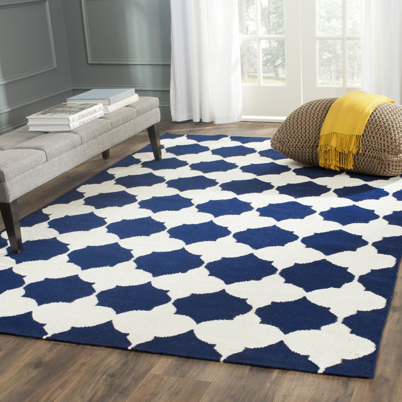 Chevron Hand Woven Area Rug, Rectangle 152 x 244 cm