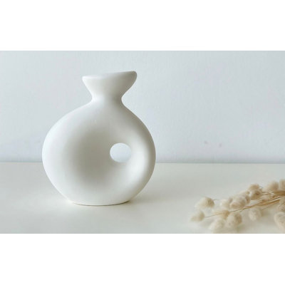 Conzuelo Ceramic Table Vase