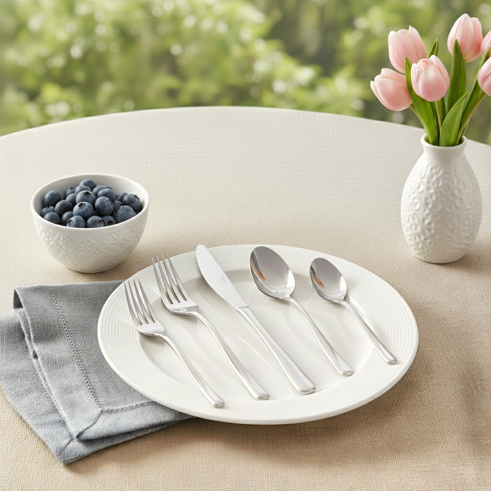 Avron 20 Piece Flatware Set, Silver Mirror