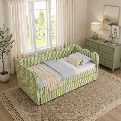 Cozy Gingham Daybed with Trundle