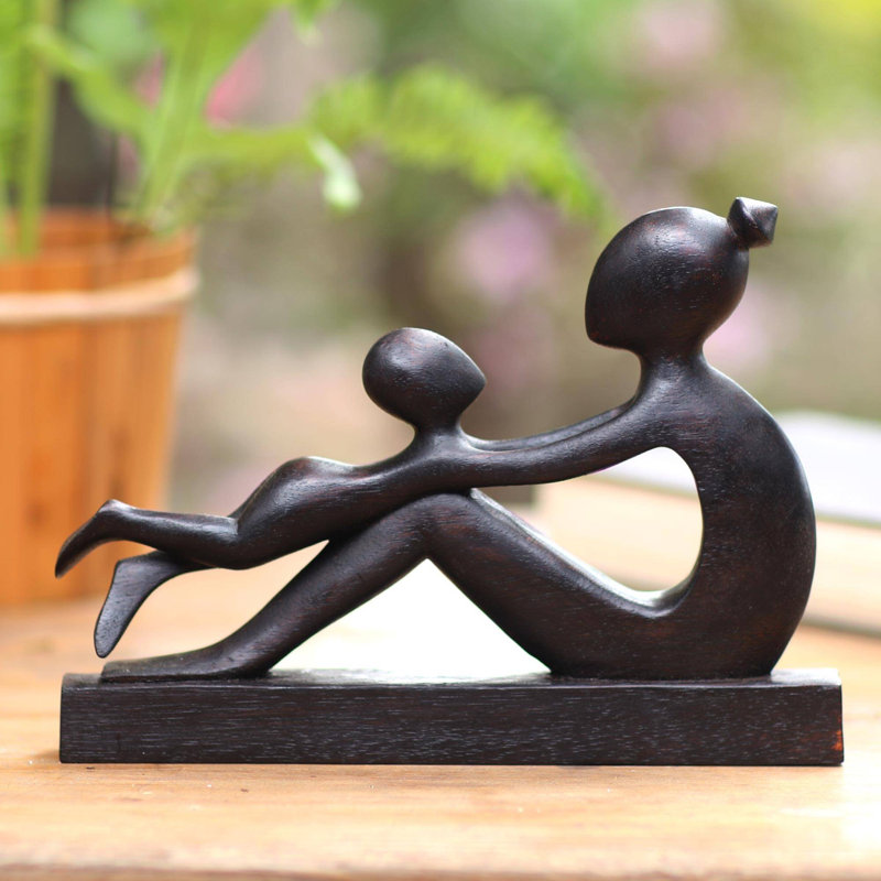 Sculpture Flanders Shape of Love