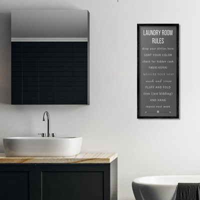 «Gray Rules of Laundry Room», estampe numérique, design par Julia Frost