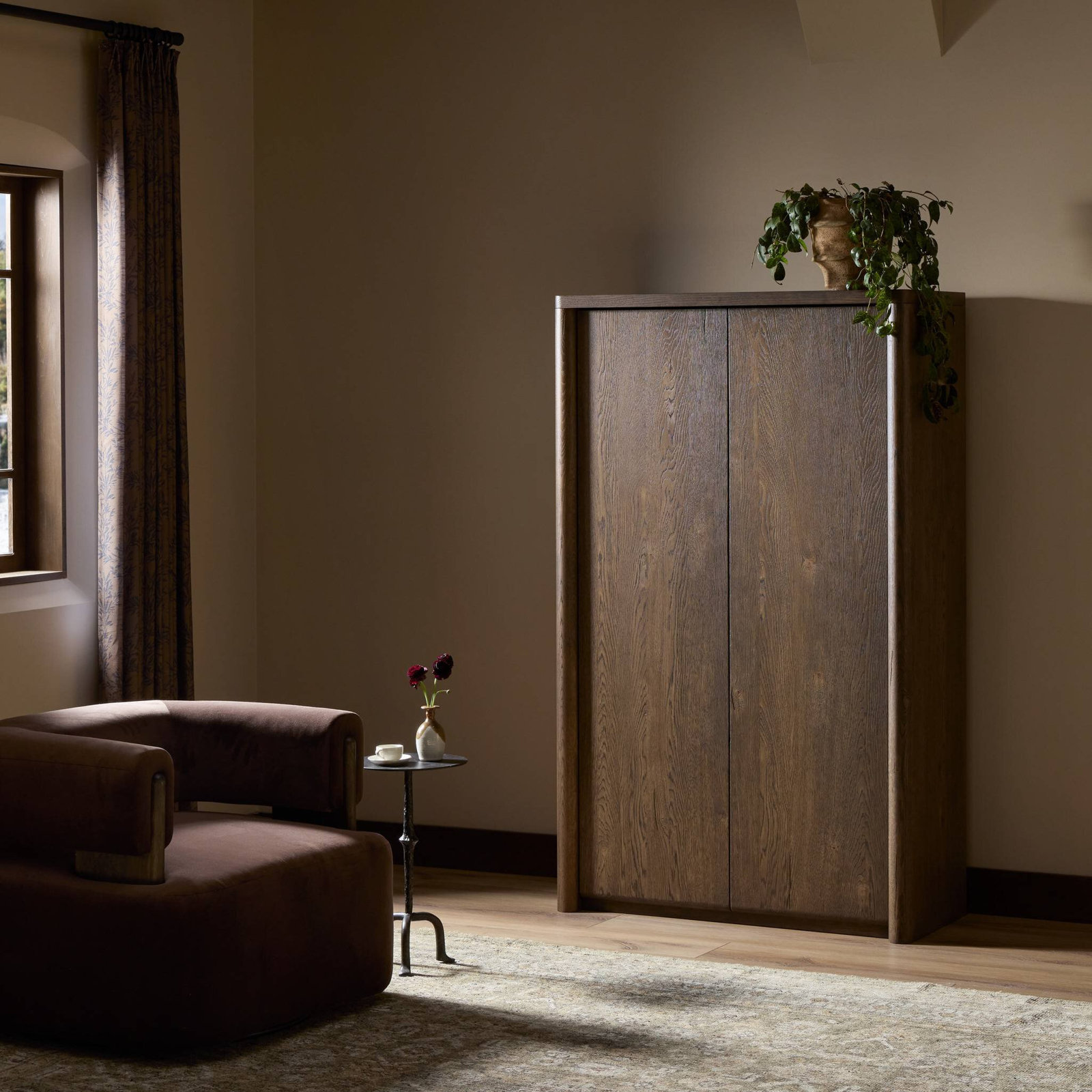 Jupiter Armoire