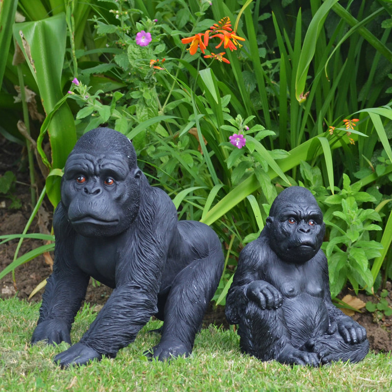 Thistletown Gorilla Plastic Garden Statue
