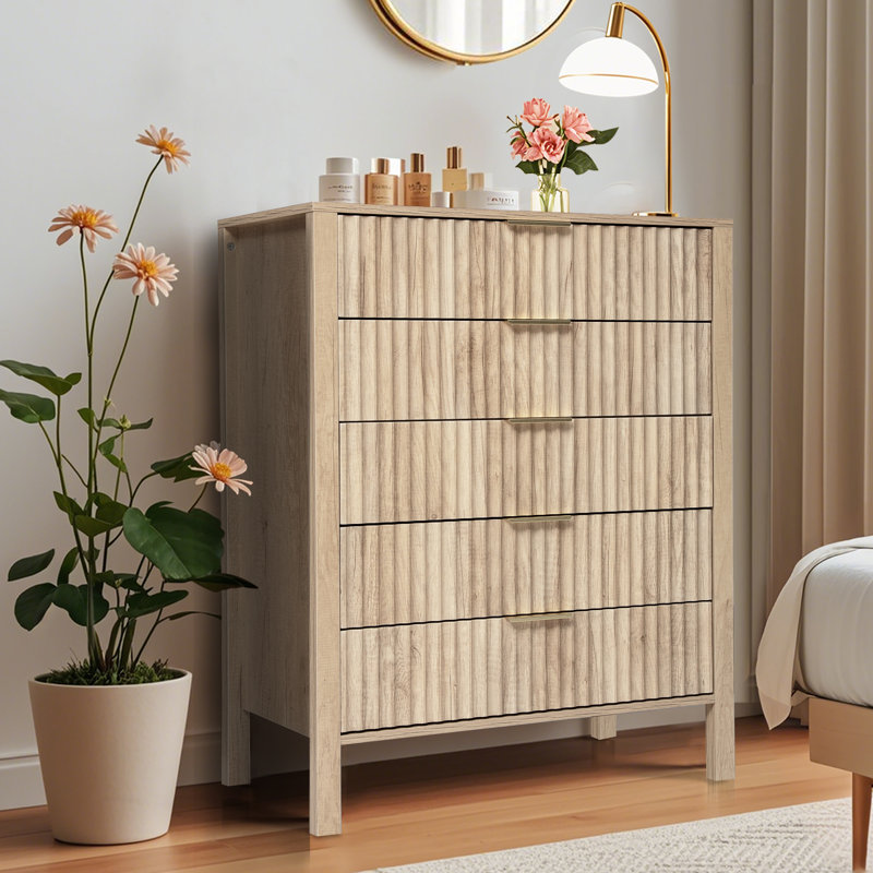 Fluted 5 Drawer Dresser, Wooden Chest of Drawers with Wide Metal Handles, Tall Storage Dresser Organizer with Curved Profile Design