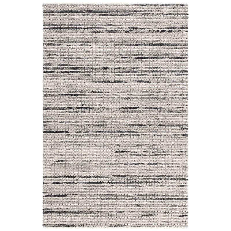 Handmade Wool Area Rug in Black/Ivory, Rectangle 4' x 6'