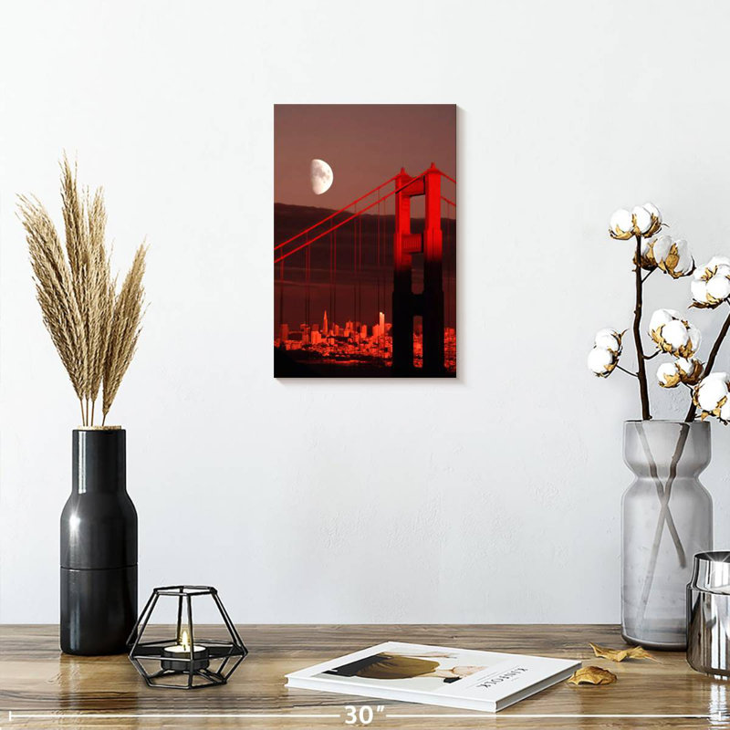 Lilie Golden Gate Moon, 30" H x 20" W