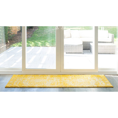 Tapis jaune tissé à la reine Reine