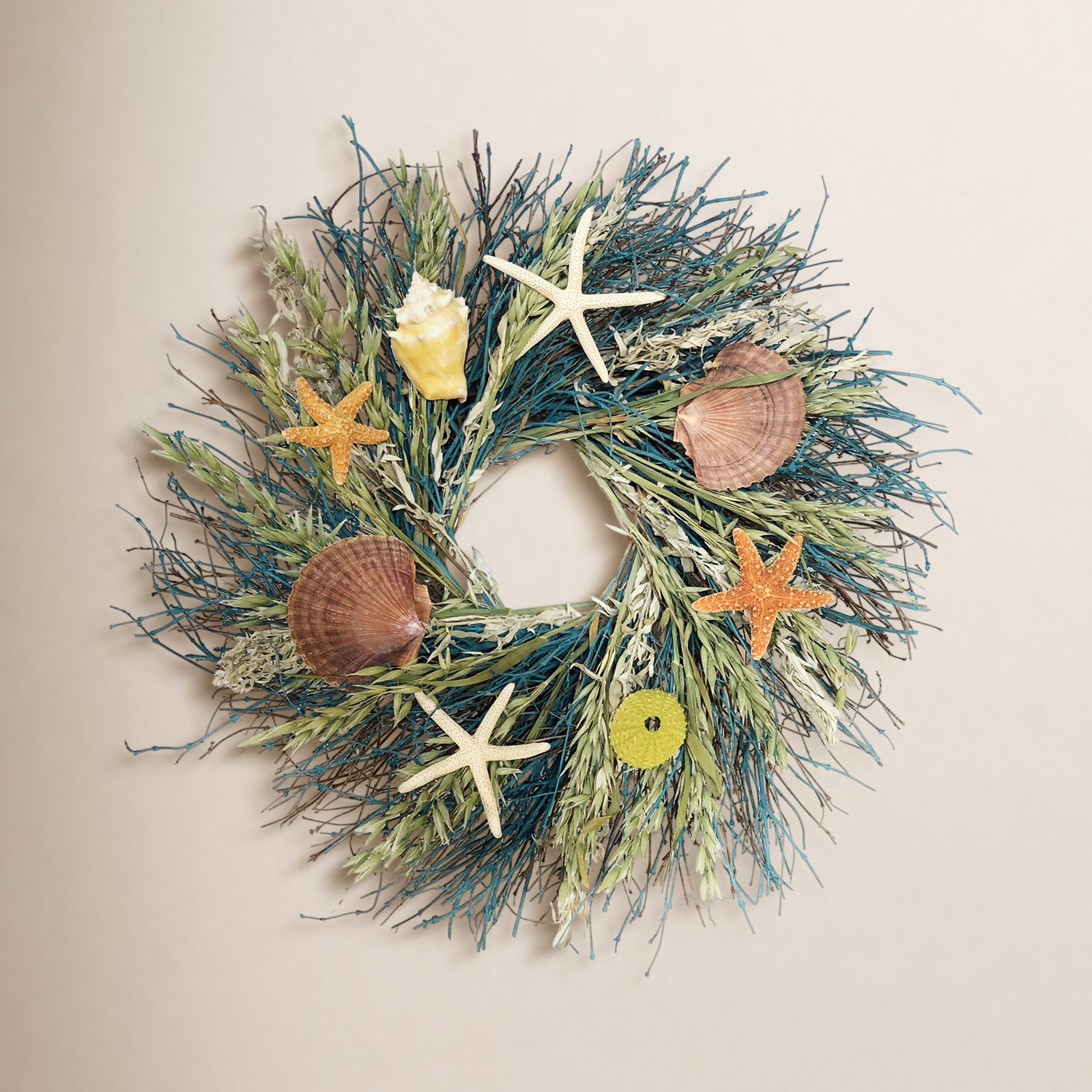 Beachy 22'' Handcrafted Dried Mixed Assortment Wreath