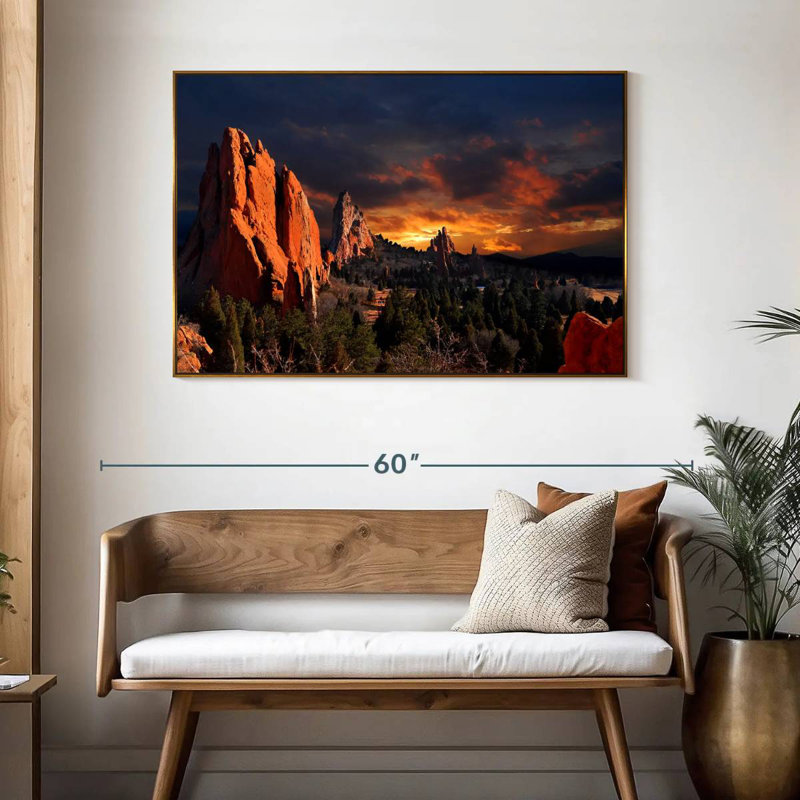 Jardin du crépuscule des dieux, 46 po x 31 po, Cadre flottant doré