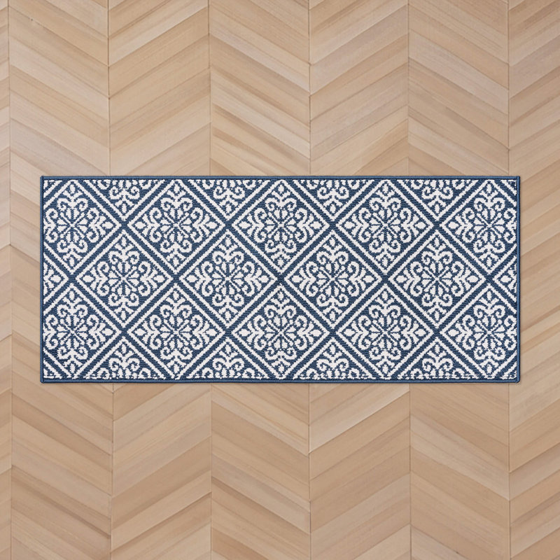 Laura Ashley Austell Two-Tone Machine Washable All Loop Tufted Rugs 1-Piece, Runner 2'2" x 5'