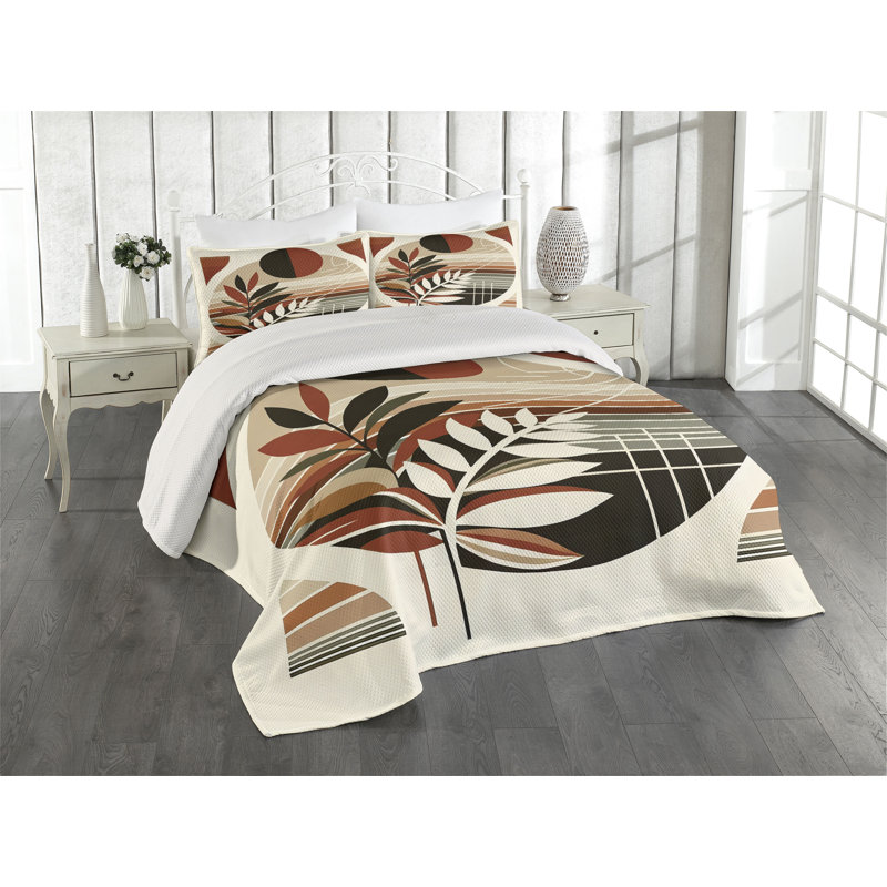 Floral Coverlet, Queen Coverlet + 2 Standard Shams