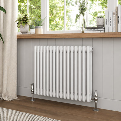 Uxbridge Horizontal Traditional Colosseum Radiator