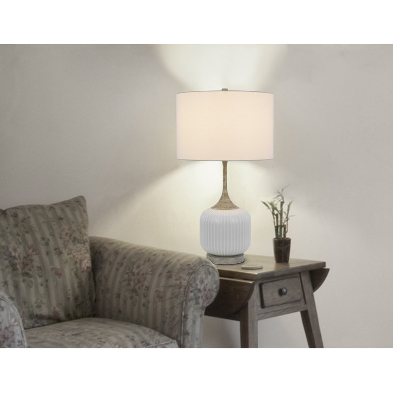 Ensemble de 2 lampes de table Myra, base en verre cannelé, abat-jour en tissu blanc