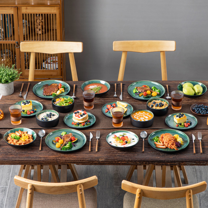 16 Piece Stoneware Dinnerware Set - Service for 4, Green
