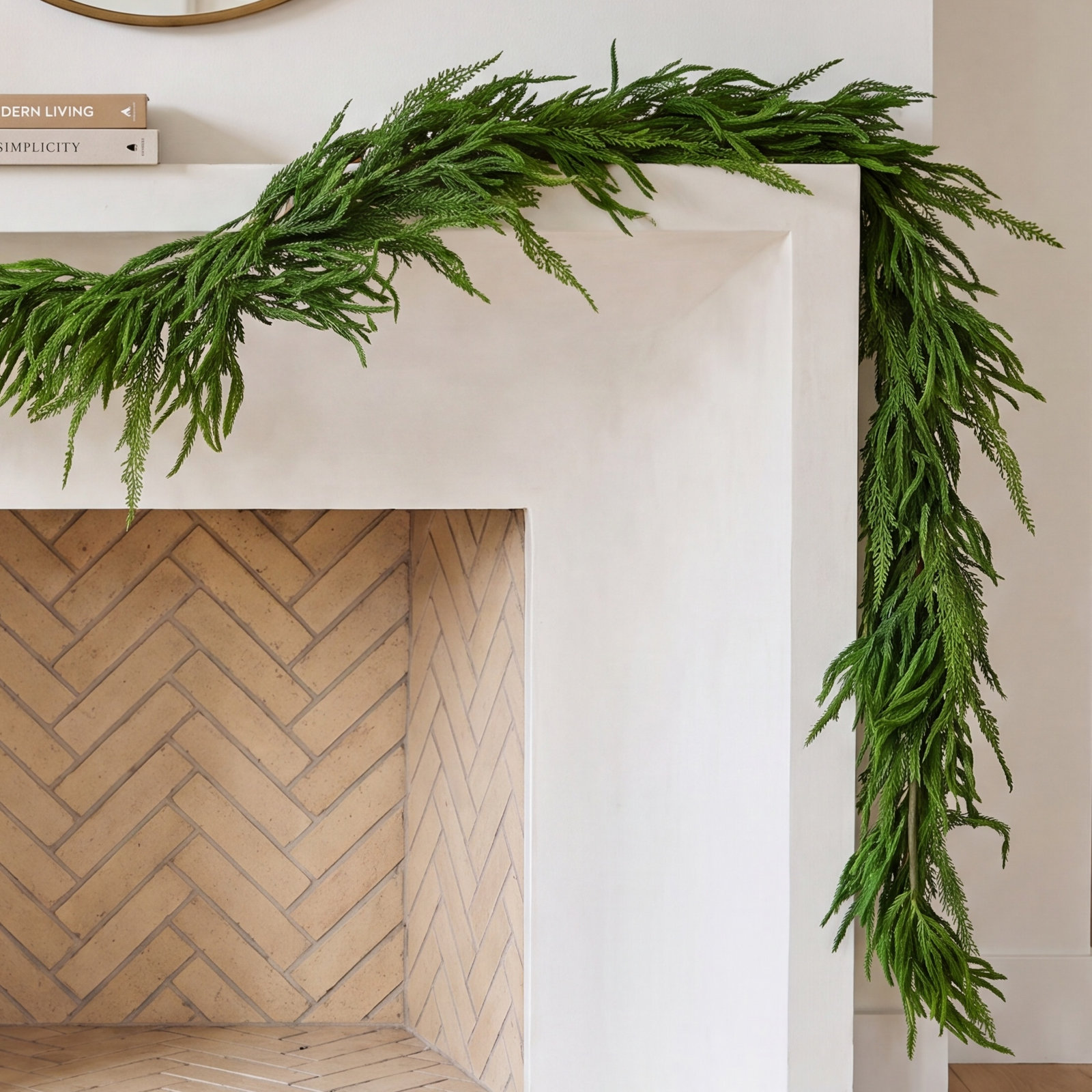 94" Cedar No Holiday Garland