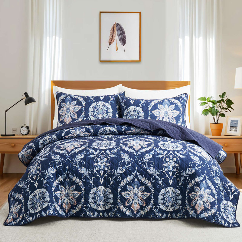 Modern Floral Geometric Quilt Set, 3-Piece Reversible Coverlet and Pillow Shams, Fallen Leaves Floral