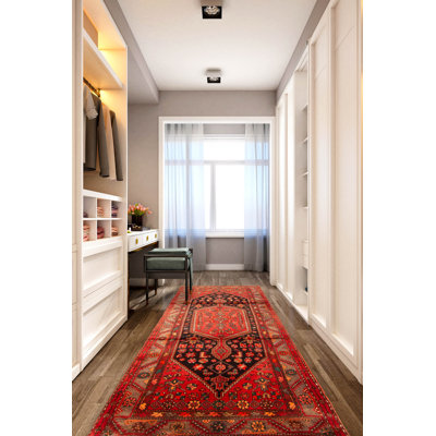Anadol Black Rug 4'6" x 10'1"