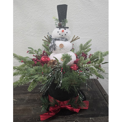Snowman And Top Hat Centerpiece