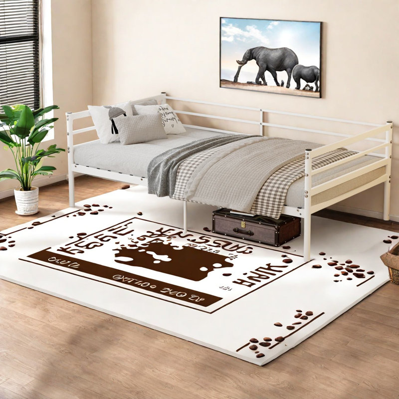 Lits peu encombrants, structure en métal blanc, style compact et moderne pour la chambre à coucher