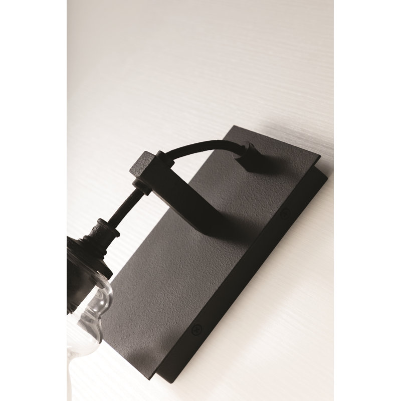 Muncie 1 - Light Armed Sconce