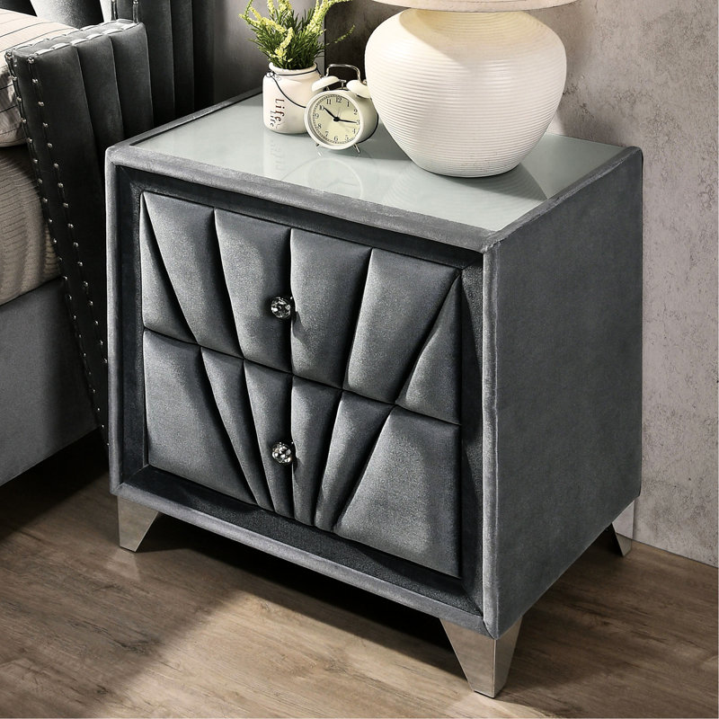 Table de chevet entièrement rembourrée classique avec pieds et plateau de table en verre gris classique