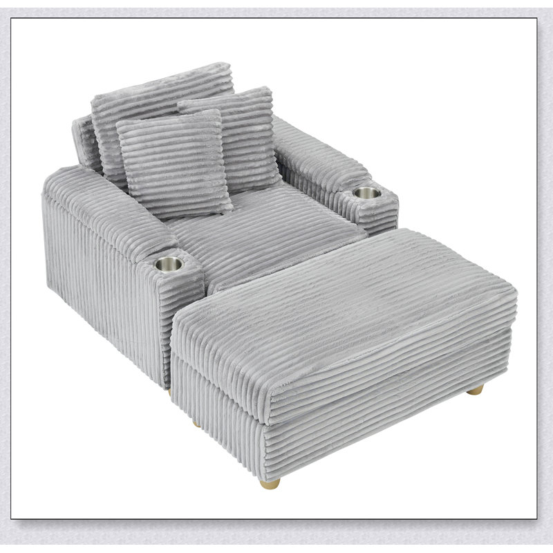 Canapé simple confortable avec coussins, repose-pieds et espaces de rangement, idéal pour se détendre et organiser votre espace de vie