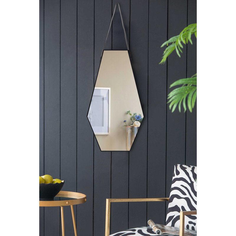 Miroir mural avec sangle de cuir suspendue
