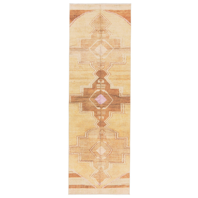 Medallion Tan/Pink Area Rug, Runner 2'6" x 8'