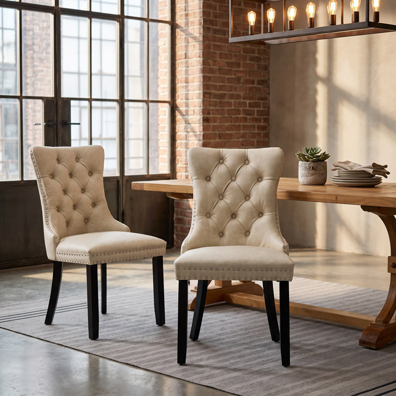 Ensemble de 2 chaises de salle à manger d'inspiration vintage - Dossier haut capitonné avec garniture cloutée et revêtement en cuir PU moelleux