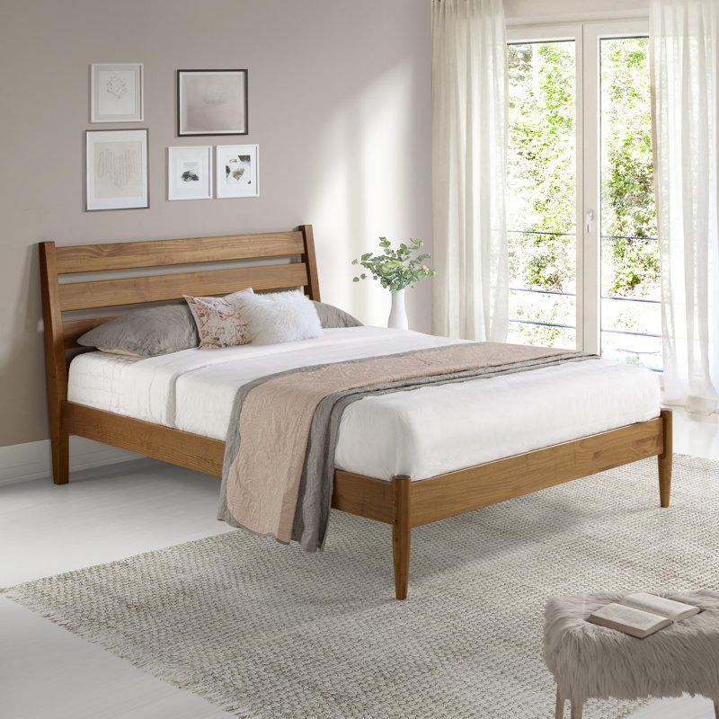 Ashlie Queen Size Solid Wood Bed, Castanho