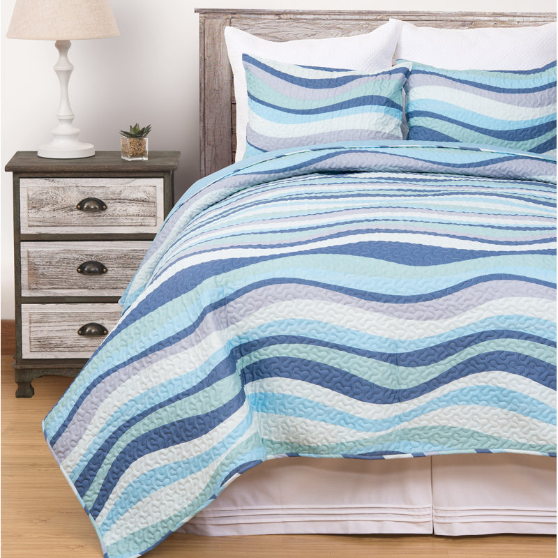 Ashton Coastal Waves Quilt, Full/Queen Quilt + 2 Shams