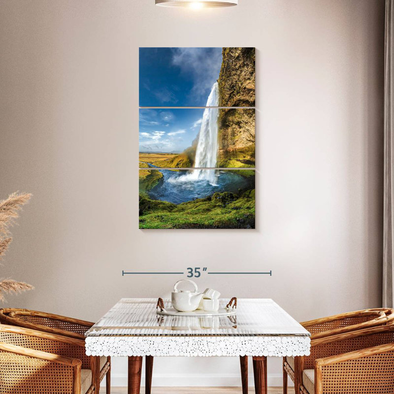 Alvord Seljalandsfoss en été, H 23 po x l 14 po