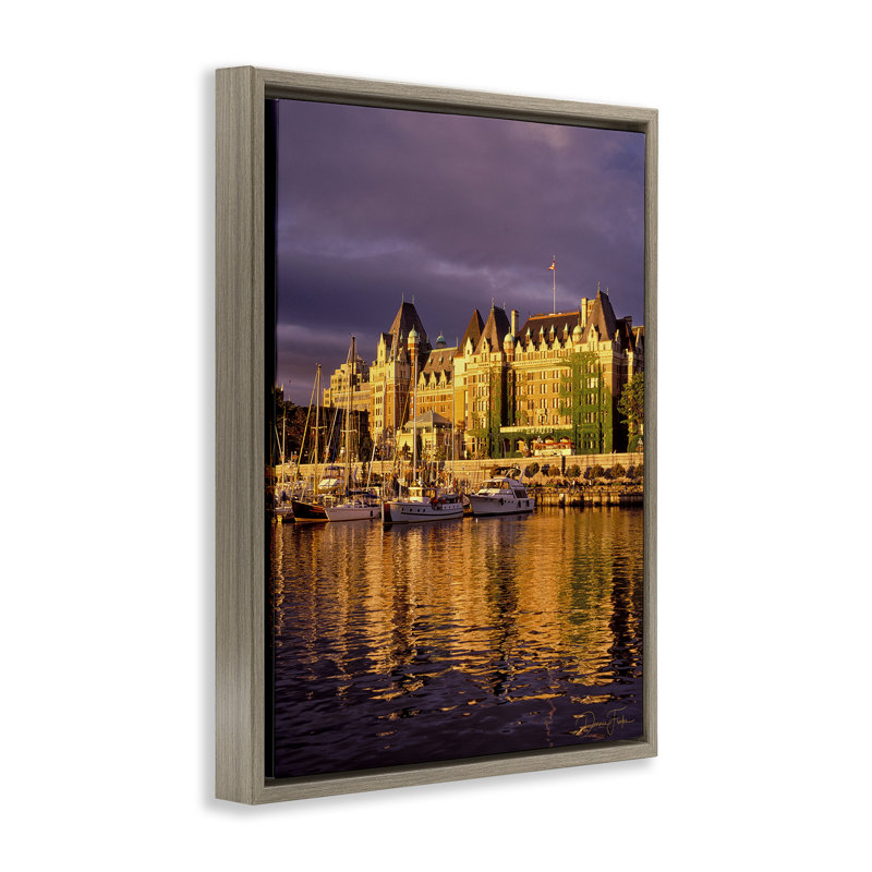 "City Boat Harbor", art mural sur toile flottante par Dennis Frates, Cadre flottant orme Montalcino, H 21 po x l 17 po