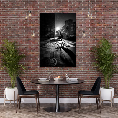 «Sunlit Street Rider Dramatic Abstract Contemporary City», reproduction d'art murale