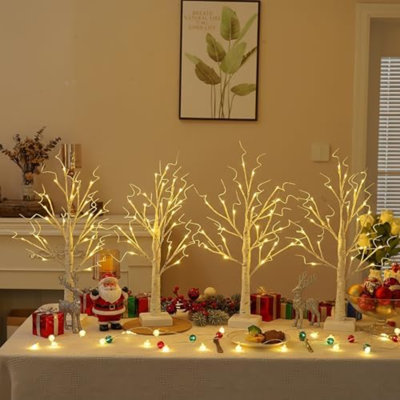 Ensemble de 4 sapins lumineux avec minuterie, lampe de table en forme de bouleau blanc de 60 cm (24 DEL) pour décoration intérieure, idéale pour un anniversaire, Thanksgiving, un mariage ou comme petit sapin de Noël.