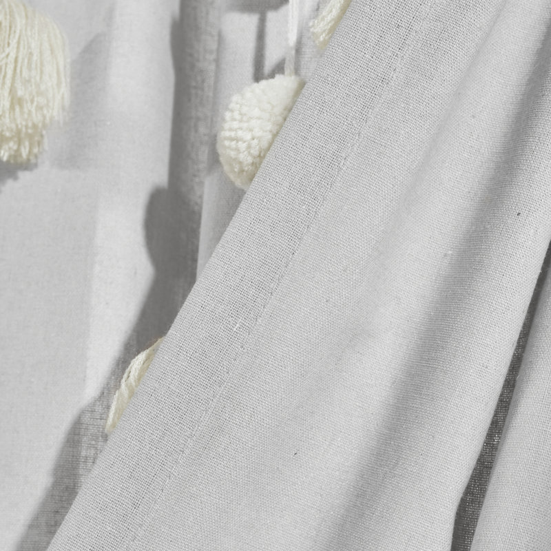 Panneau de rideau simple semi-diaphane avec passe-tringle Tassel Window, Gris clair, L 52 po x L 84 po